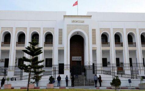 Tunisian attacks suspect assaults judge at hearing