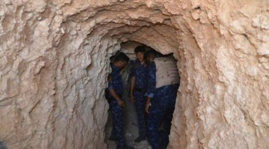 Iraqi security arrest Islamic State terrorist at underground tunnel