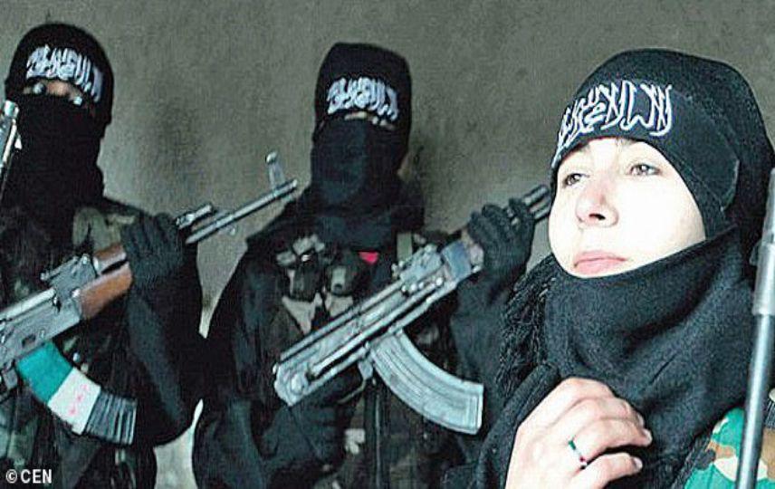 LLL - GFATF - Jihadi pin-up poster girls who fled Austria to join ISIS face 15 years in jail if they return home