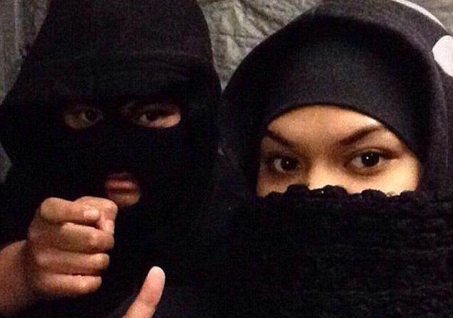 LLL - GFATF - Married teen accused of plotting ISIS-inspired terror attacks with her husband