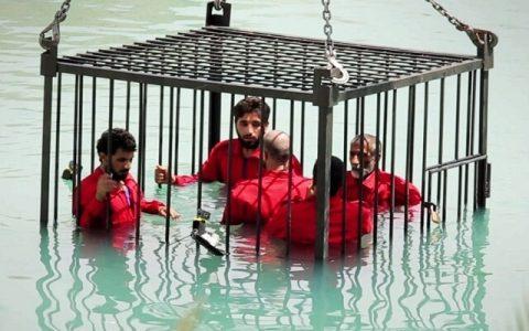 ISIS jihadists execute man by drowning him in detergent liquid for supporting Iraqi forces