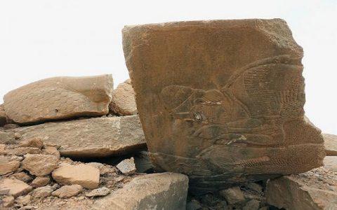 ISIS militants ransack and destroy 3,000-year-old Iraqi city of Nimrud