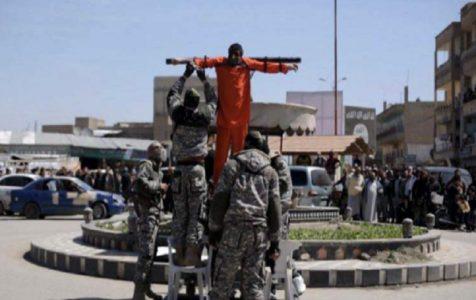 Islamic State crucifies youths in Yarmouk camp in Damascus