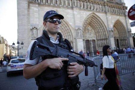 Cell of French women guided by Isis behind failed Notre Dame attack