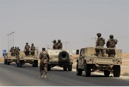 ISIS armoured vehicles are advancing towards the Iraqi-Jordanian border