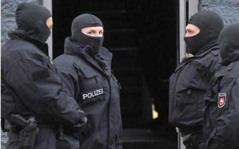 Five terrorist suspects arrested in Germany for aiding the ISIS group by recruiting new soldiers,  providing financial and logistical help