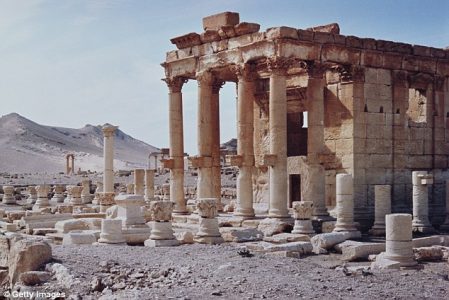 ISIS pledges to turn even more of ancient Palmyra into rubble