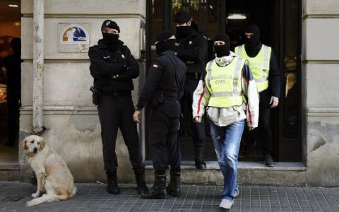 Spanish police made ten arrests in operation against terrorist funding