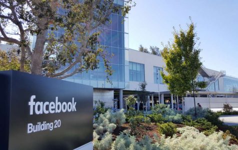 Facebook escapes lawsuit claiming the social network assisted a terrorist group