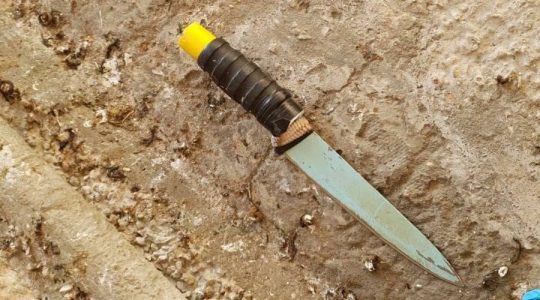 Female terrorist shot during attempted stabbing attack at the Cave of the Patriarchs in Hebron
