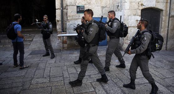Israeli police forces arrested five Palestinians at Temple Mount gate