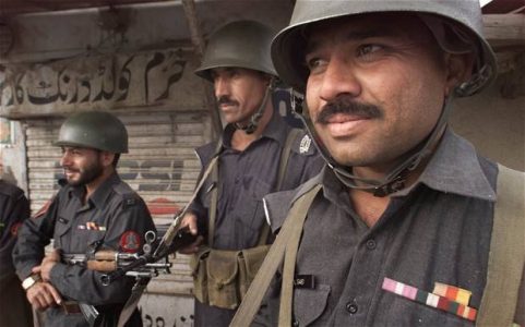 Pakistani authorities arrested two terrorism suspects with arms