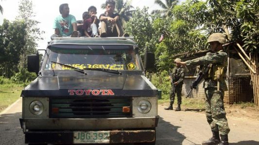 Two suspected suicide bombers from Egypt killed in Philippines