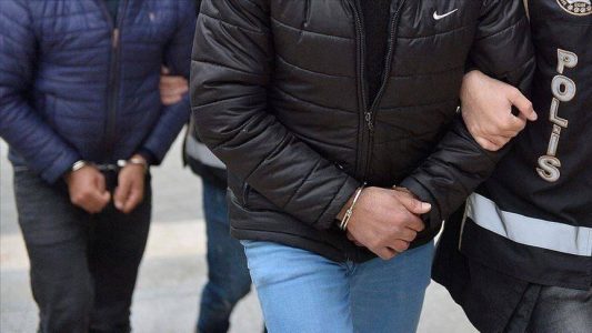 Turkish authorities arrested twelve Islamic State suspects for terror links