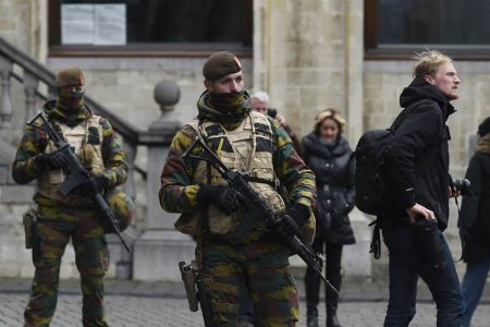 Belgian anti-terror police make thirteen arrests in Antwerp