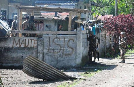 Terrorist group supporters yield in Lanao del Sur