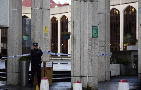 Man stabbed at one of London’s biggest mosques in Regent’s Park