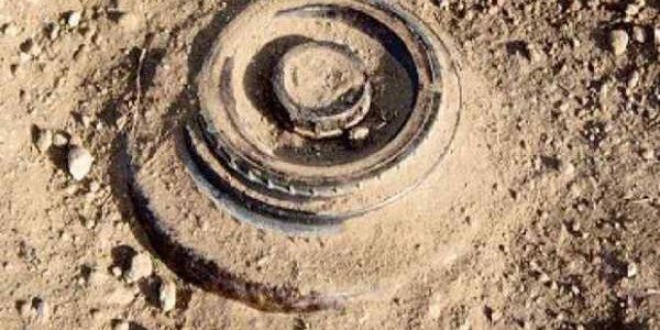 Two children injured in explosion of landmine left behind by Islamic State terrorists in Deir Ezzor