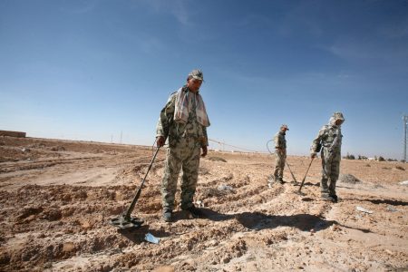 Islamic State mine injured five Iraqi soldiers in Diyala