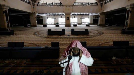 Mosques and police on guard during Ramadan amid heightened regional terror alert
