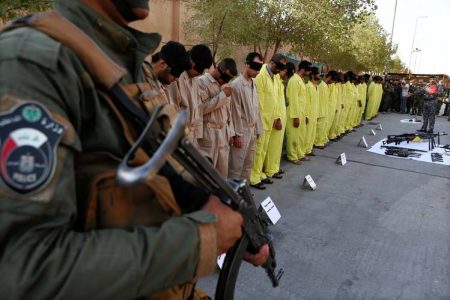 Iraqi forces captured twelve terror suspects in suburb of Samarra