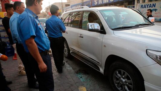 Iraqi security forces foiled a car bomb attack in the southern of Basra