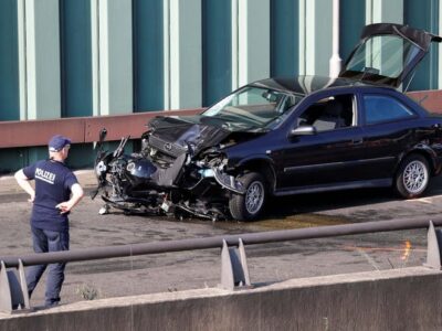 Series of crashes on the Berlin motorway caused by man attacking vehicles in Islamist terrorist attack