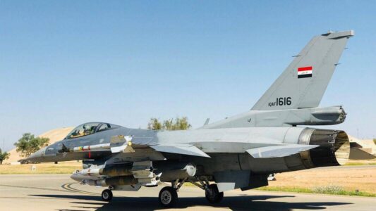 Iraqi army aircrafts strike Islamic State positions in Khanaqin