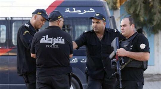 Tunisian authorities killed five suspected Al-Qaeda in the Maghreb terrorists in western mountains