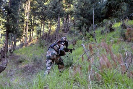 Three Lashkar-e-Taiba terrorists killed in Jammu and Kashmir