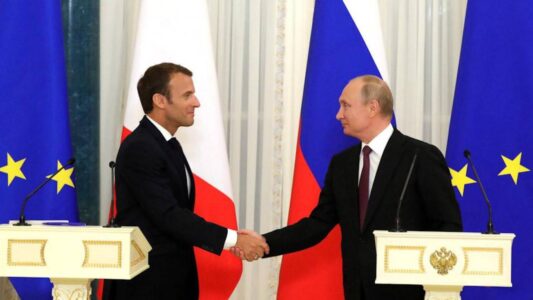 Vladimir Putin and Emmanuel Macron discuss joint anti-terrorist efforts