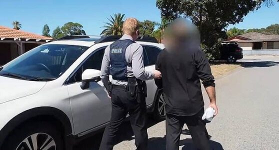 Accused Islamic State recruiter extradited to Australia to face charges
