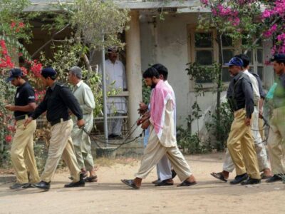 Pakistan authorities freed 669 men from radical group