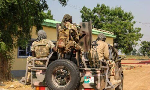 Islamic terrorists killed about thirty soldiers in northeast Nigeria in four days