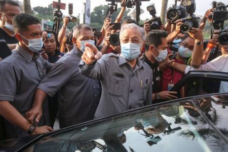Malaysian police forces foiled Islamic State sympathizer’s plot to kill Prime Minister Mahathir