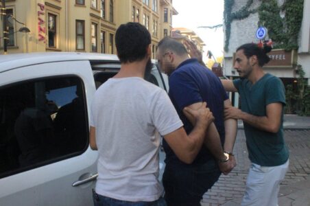 At least fourteen Islamic State terror suspects detained in Istanbul
