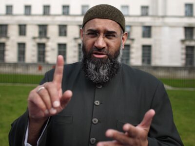 Anjem Choudary is orchestrating online campaigns in support of extremists despite Islamic State conviction