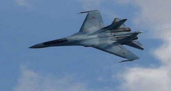 Russian warplanes launched air raids on Islamic State positions in the desert of Rasafa and Sukhna