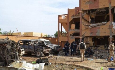 Fourteen Malian soldiers killed in two militant attacks