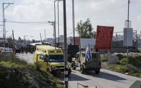 Palestinian gunman shot dead in attack against troops in southern West Bank