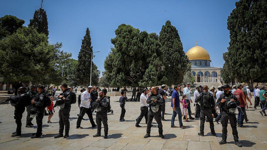 Police thwart Hamas Temple Mount shooting plot