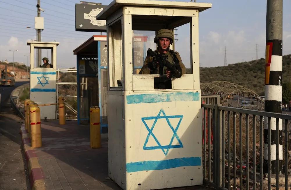 Israeli forces arrest terrorist behind shooting attack on IDF soldiers