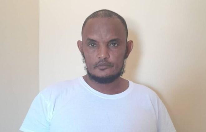 Senior Al-Shabaab official surrenders to Somali security forces