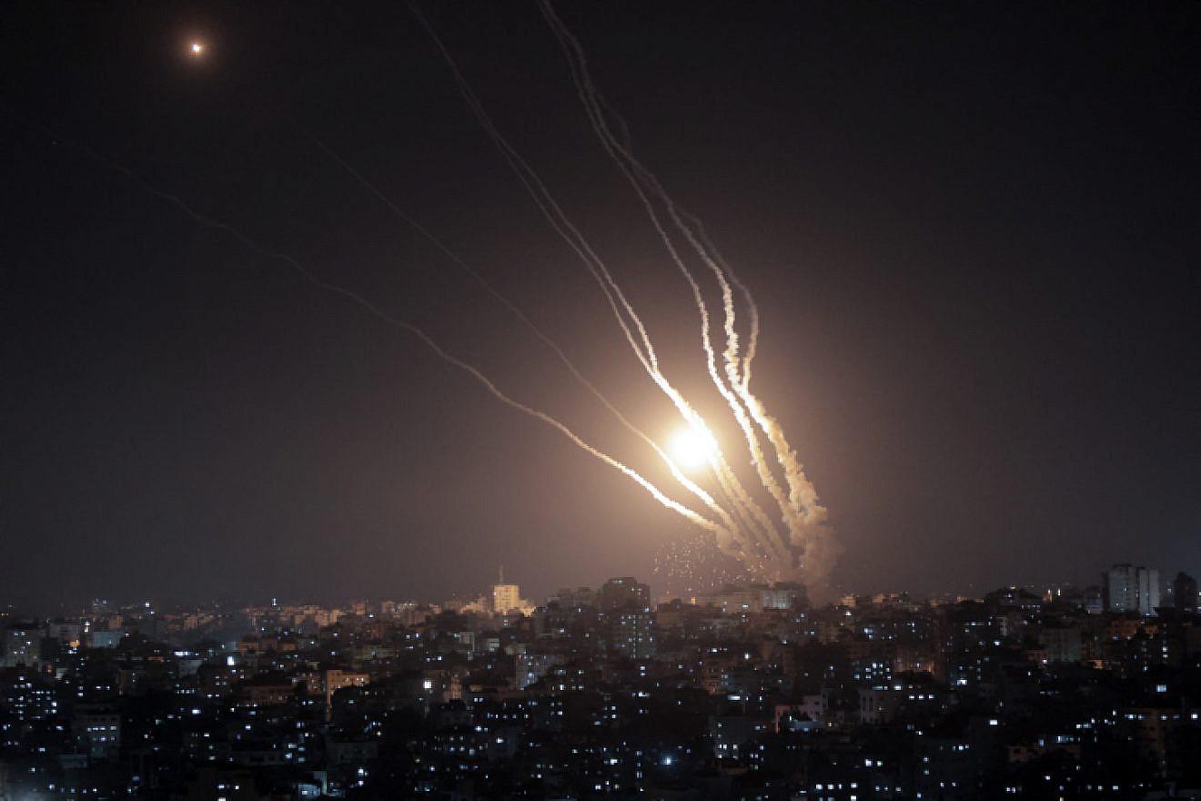 Palestinian terrorists fire five rockets from Gaza at Israel