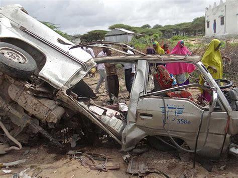 Roadside bomb kills 8 family members in Somalia