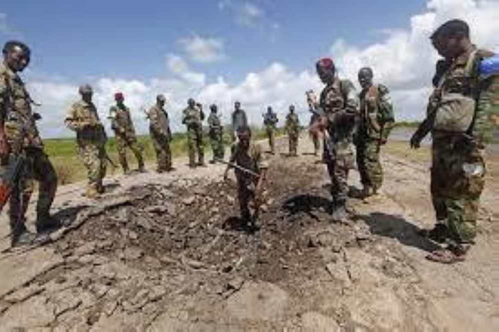 Somali Army Carries Out Military Operation, Removes Landmines in Somalia