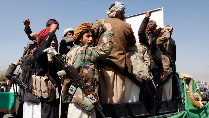 Houthi leaders flee from Ibb, move their families to Dhamar