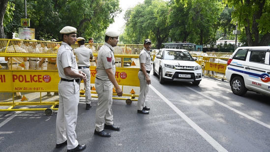 Delhi Police arrest 2 ISI agents